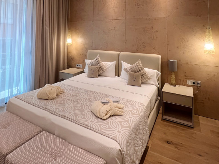 Three-bedroom-Apartment_6